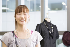 販売